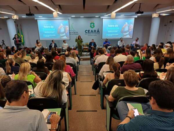 Febre do Oropouche: com presença de especialistas do Nordeste, seminário discute enfrentamento da doença no Ceará