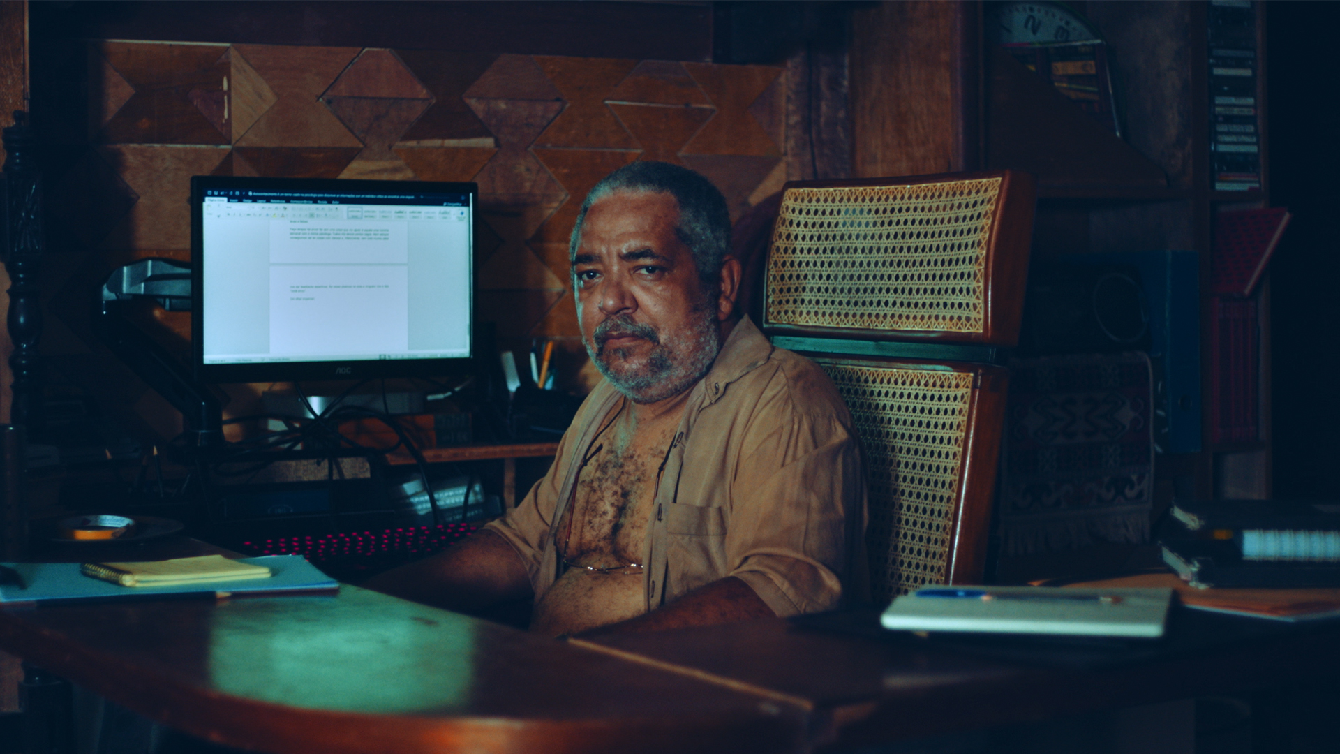 Cinema do Dragão recebe duas sessões especiais de estreia do novo filme do diretor cearense Guto Parente