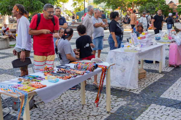 Cineteatro São Luiz, por meio do projeto Estouro Cultural, promove tarde de ações socioculturais na Praça do Ferreira