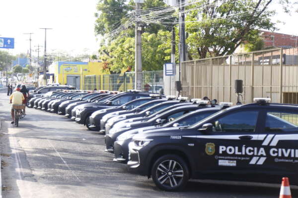 Reforço na Segurança Pública do Ceará tem mais 25 viaturas para Polícia Civil e apresentação de policiais militares