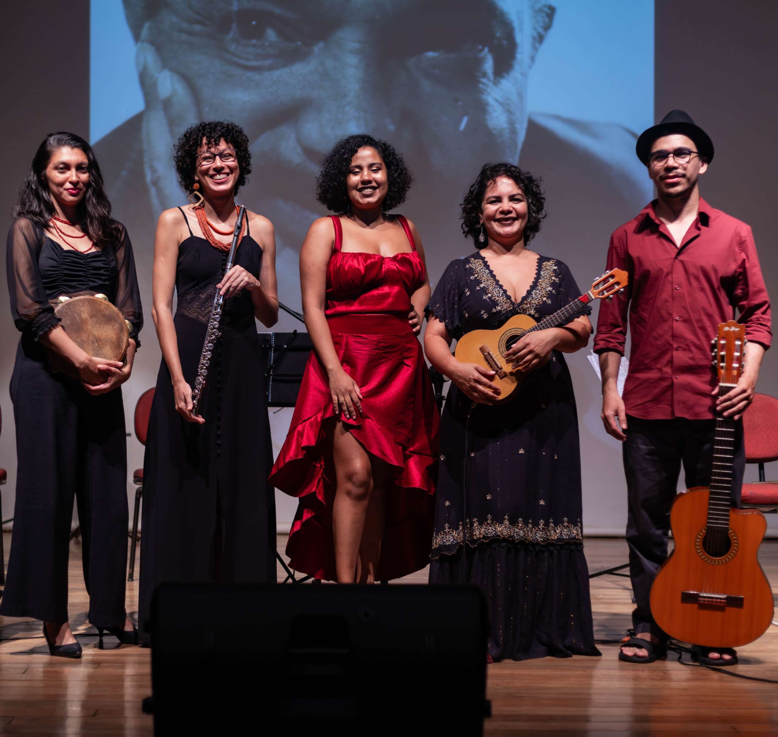 Grupos cearenses Quinteto Sincopado e Marimbanda apresentam novos trabalhos no Teatro Dragão do Mar, nesta sexta-feira (27)