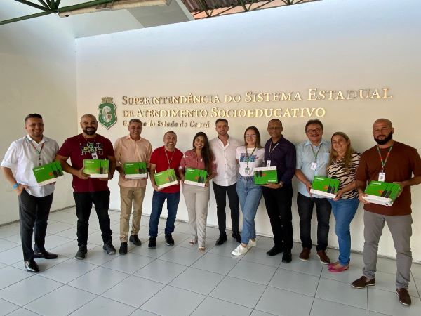 Seas realiza entrega de radiocomunicadores aos Centros Socioeducativos