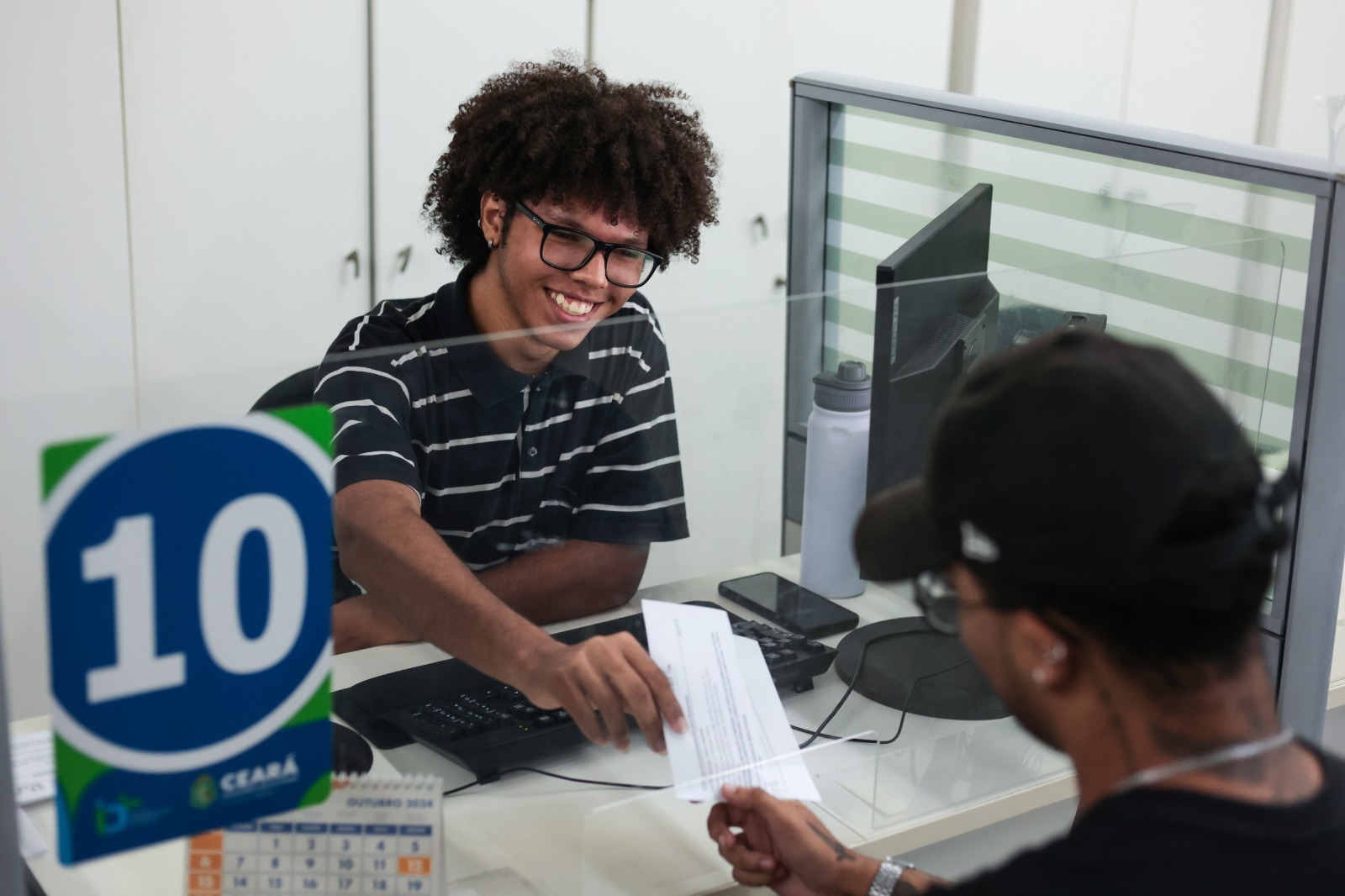 Oportunidade para primeiro emprego: IDT oferta 500 vagas para teleoperador