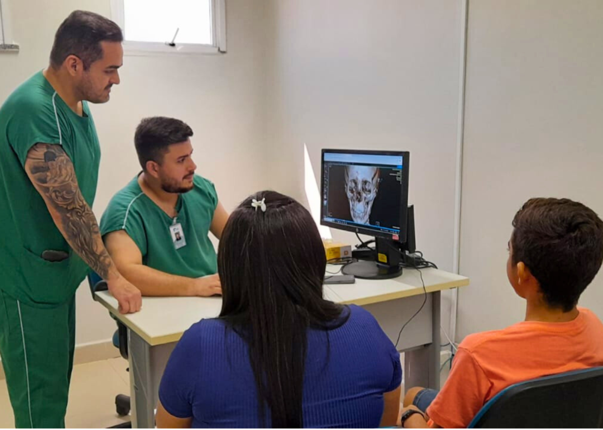 Cirurgia que recupera traumas na região da face resgata autoestima de pacientes no HRSC