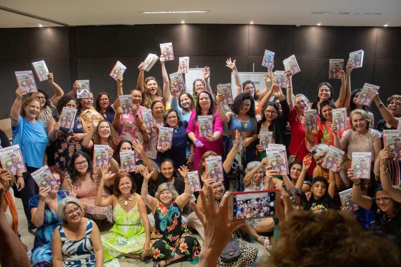 Bece encerra a Semana Nacional do Livro com lançamento de publicações do Coletivo Mulherio das Letras