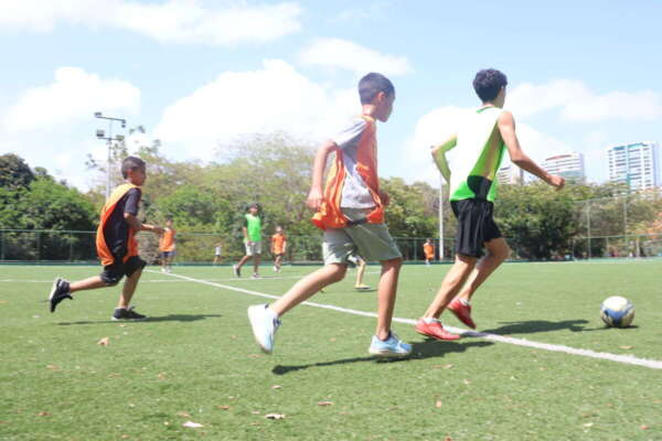 Com programação alusiva ao Dia das Crianças, o Parque do Cocó lota