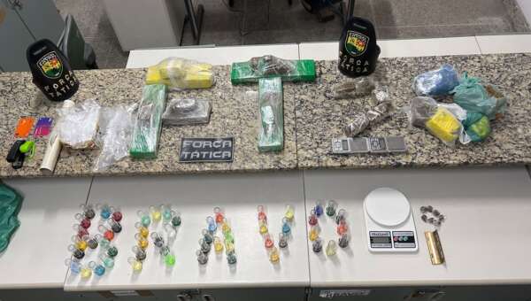 PMCE apreende mais de 6kg de drogas no bairro Vila Velha, em Fortaleza