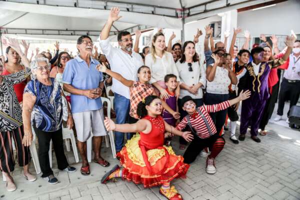 Após reforma, comunidade celebra reabertura do Centro Comunitário Luíza Távora, na comunidade do Farol