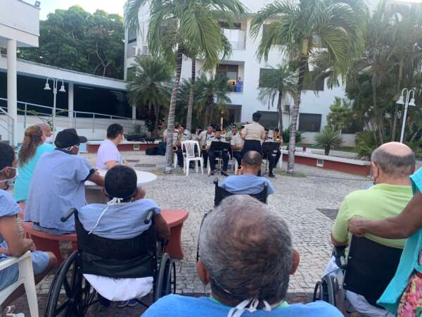 Humanização: atividades culturais marcam a semana de pacientes da Casa de Cuidados do Ceará