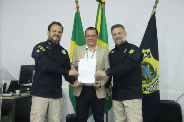 Etice entrega sistema de radiocomunicação para a Polícia Rodoviária Federal