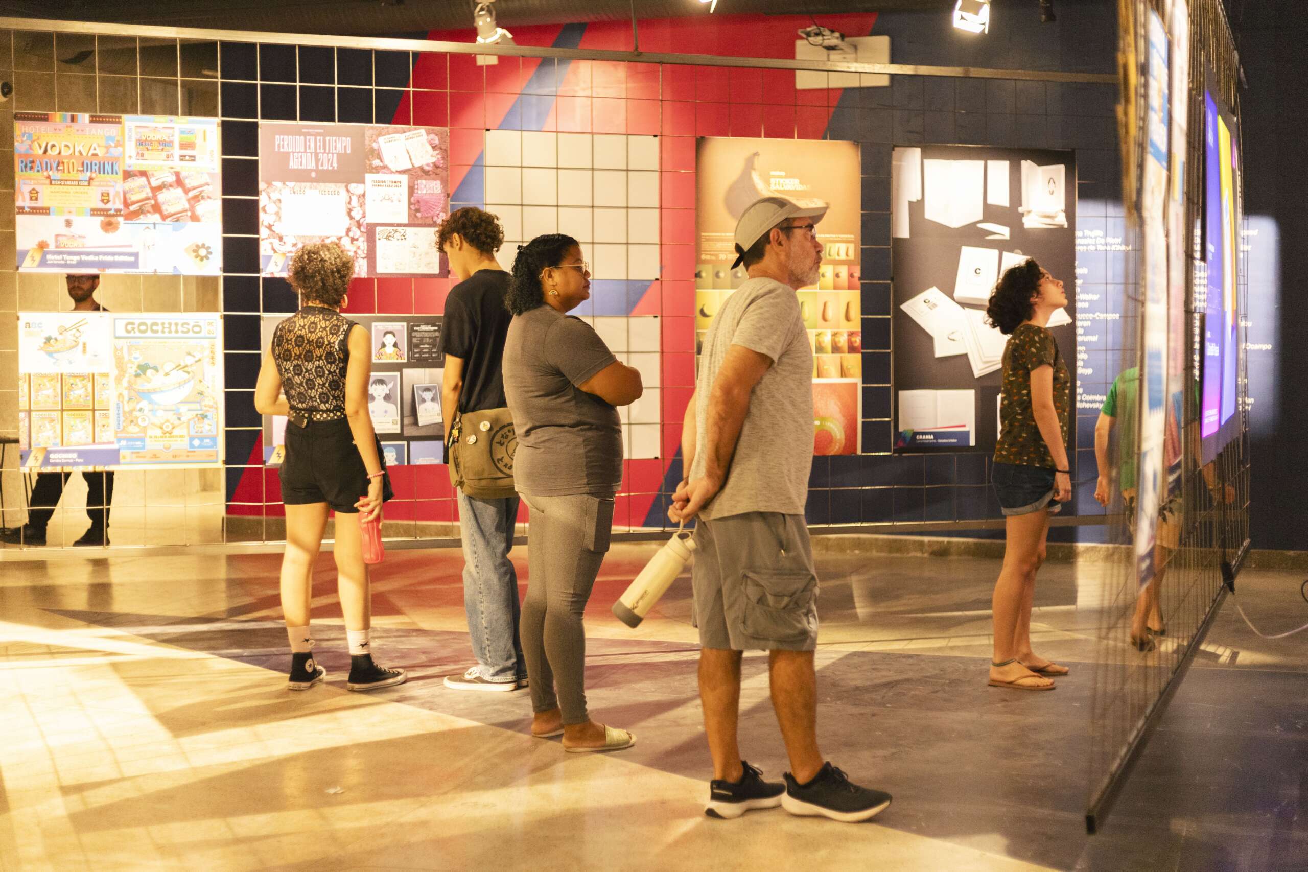 Últimos dias para visitar a exposição LADawards 2024, com destaques do design sul-americano na KUYA