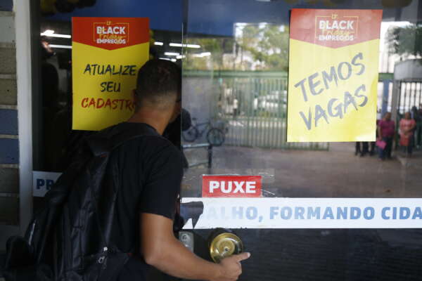 IDT/Sine oferta mais de 5.700 vagas na Black Friday de Empregos