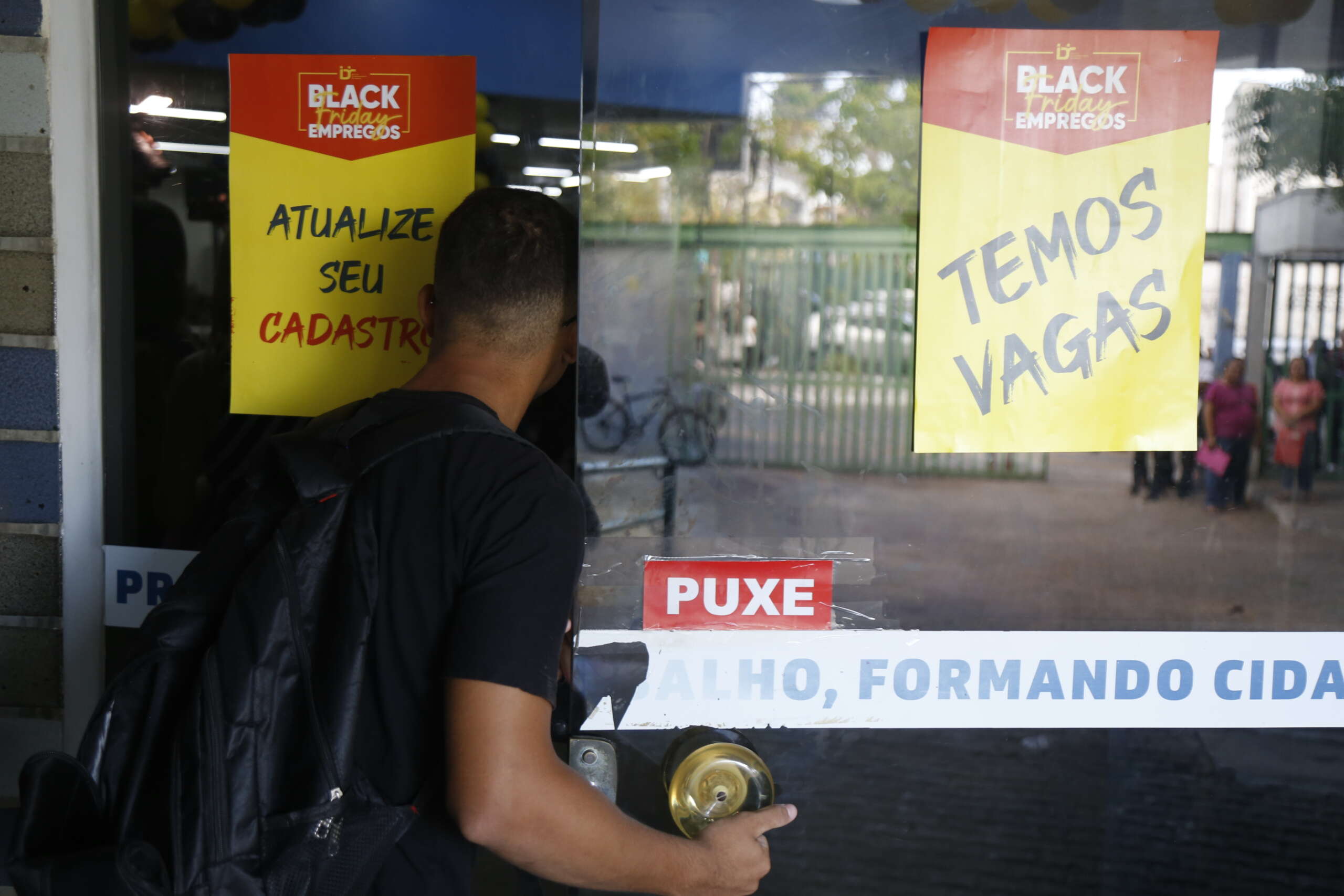 IDT/Sine oferta mais de 5.700 vagas na Black Friday de Empregos