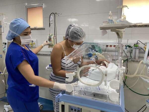 Novembro Roxo: “desfile” de bebês marca programação do Mês da Prematuridade no HRN