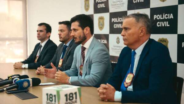 Polícia Civil do Ceará apreende adolescente e cumpre mandado de prisão contra mandante de homicídio de turista em Jericoacoara