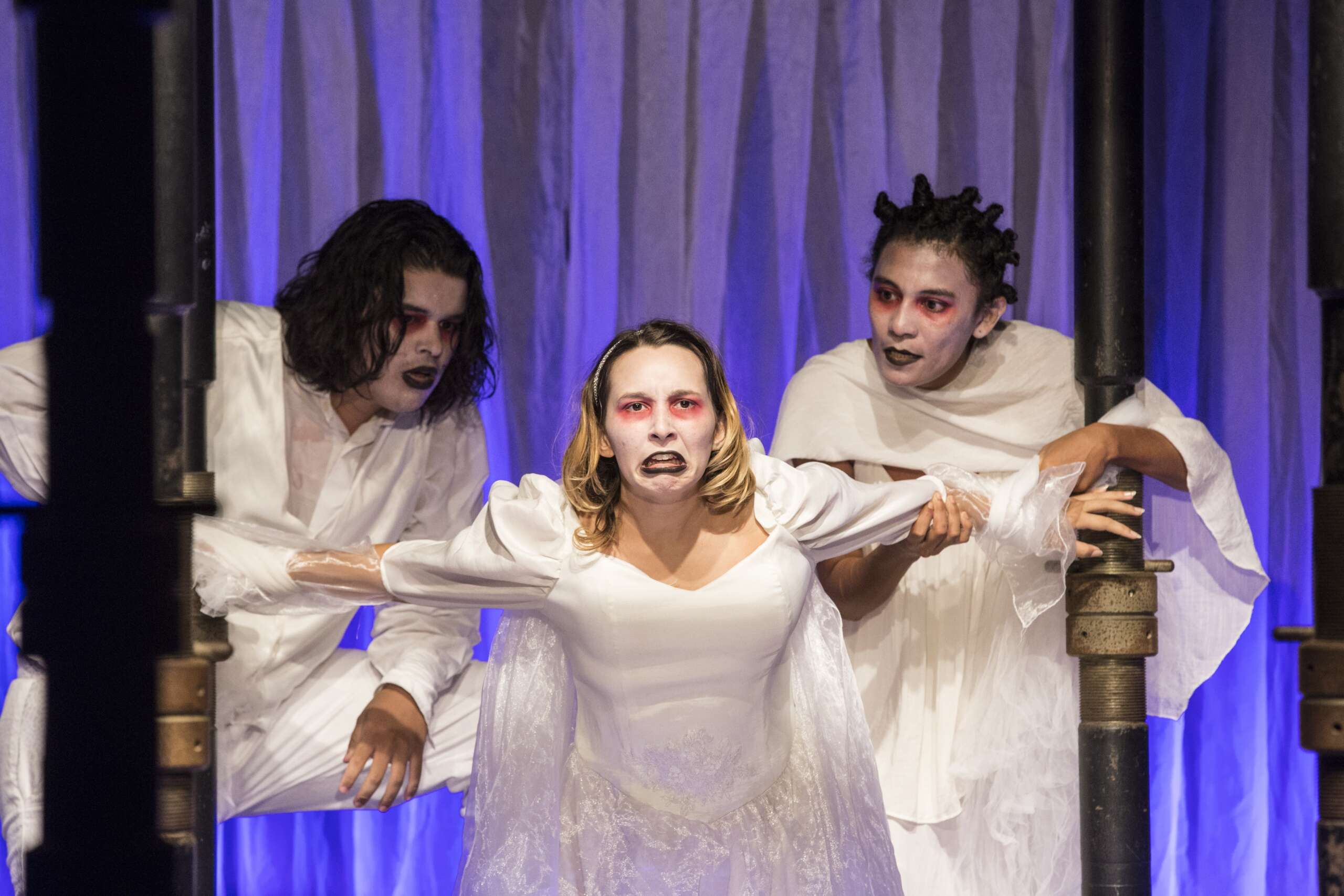 Artes cênicas: Espetáculos gratuitos ocupam o palco do Cineteatro São Luiz esta semana