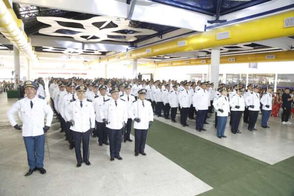 Em Sobral, 271 policiais e sete bombeiros militares são promovidos pelo Governo do Ceará