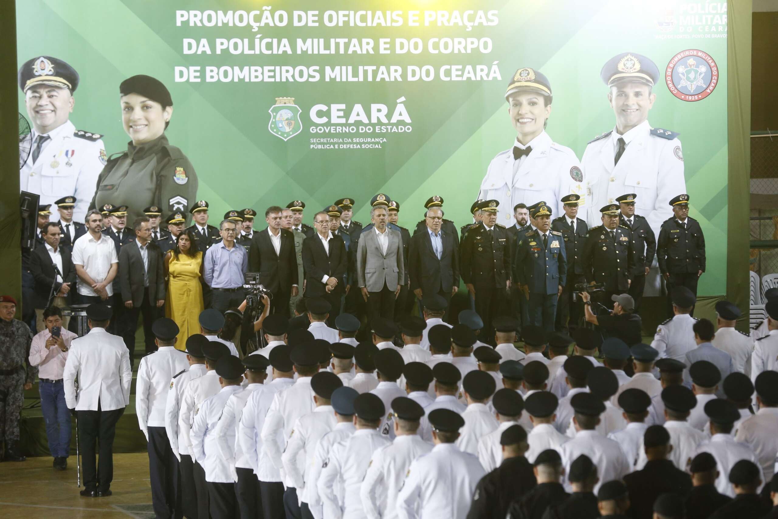 No Crato, Governo do Ceará encerra solenidades de promoção de militares em 2024