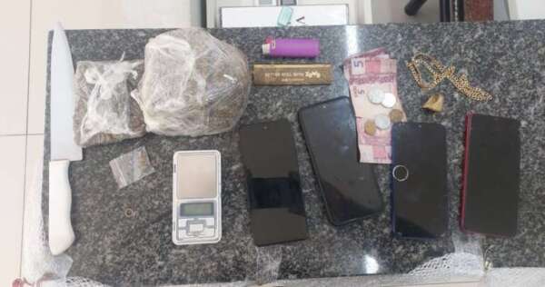 Quatro envolvidos com tráfico de drogas são capturados pela PMCE no bairro Bela Vista