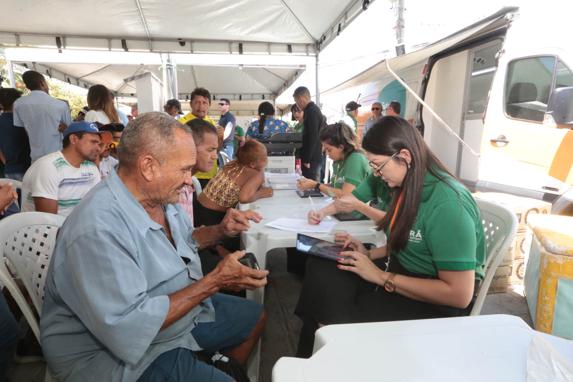 Praia do Futuro recebe Projeto Acolher nesta sexta-feira (13)