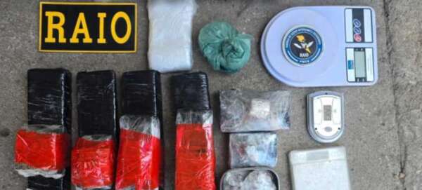 PMCE apreende quase 5 kg de maconha que estavam enterrados no Genibaú