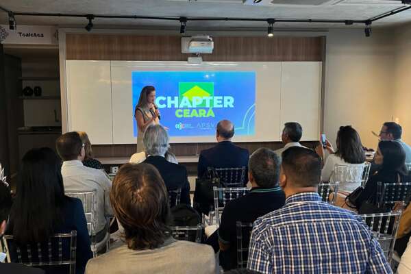 Câmara Brasil-Canadá discute oportunidades de negócios no turismo cearense