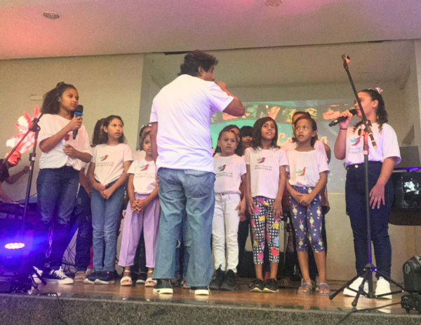 Recital dá início à programação natalina da Casa de Cuidados do Ceará