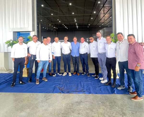 Quixeramobim inaugura fábrica de embalagens beneficiada pelo Governo do Ceará