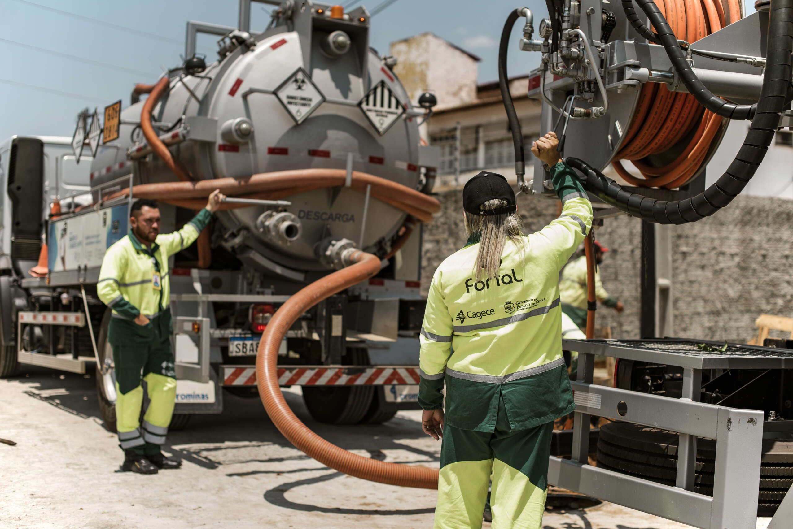 Período chuvoso requer mais cuidados com a rede de esgoto e de drenagem