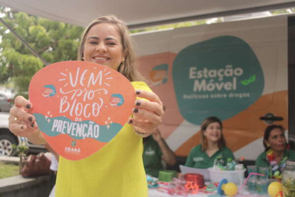 Pré-Carnaval: Estação Móvel leva ações educativas sobre álcool para foliões