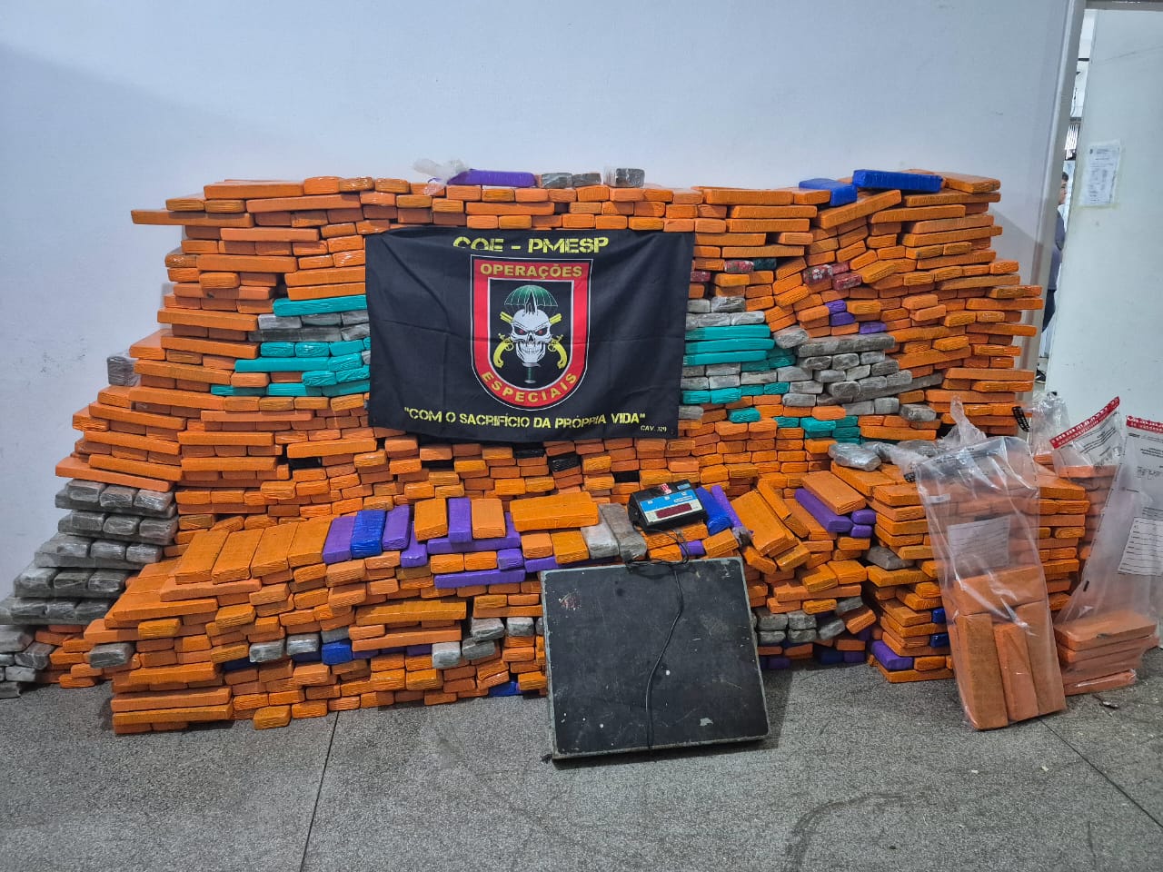 Com informações da Coin/SSPDS, suspeito de crimes no CE é preso e mais de uma tonelada de drogas é apreendida em SP