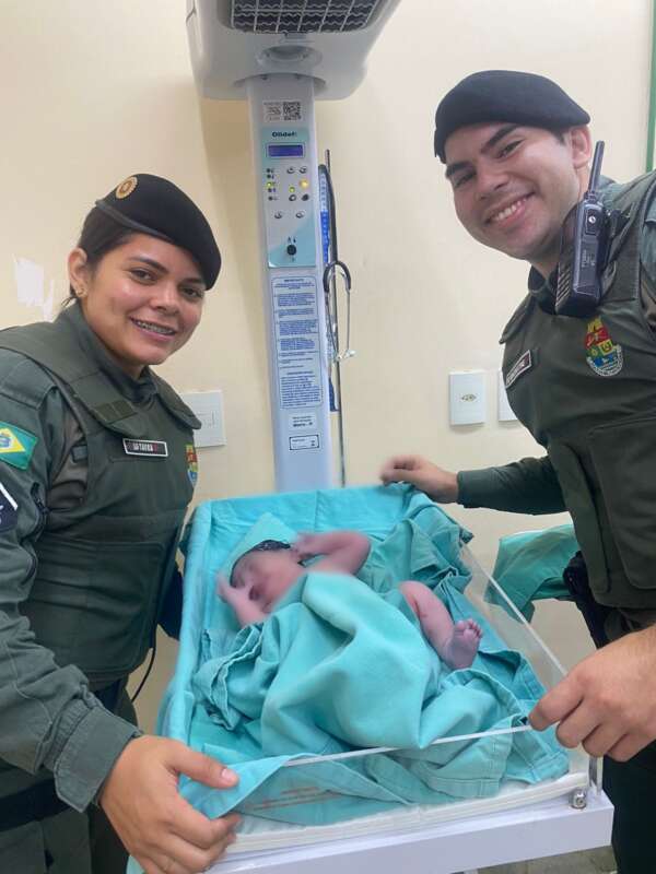 PMCE ajuda mulher a dar à luz em Maracanaú