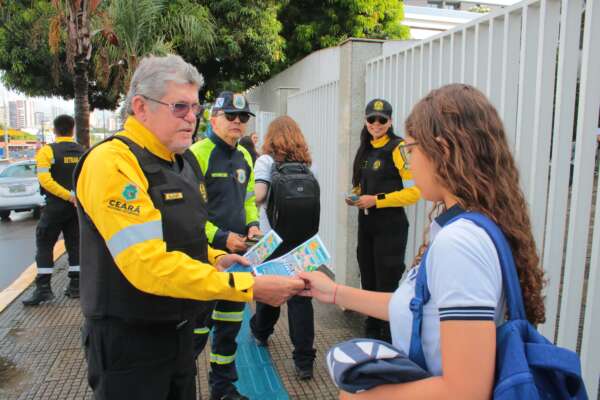 Detran e AMC intensificam operação “Travessia Segura” no período de volta às aulas em Fortaleza