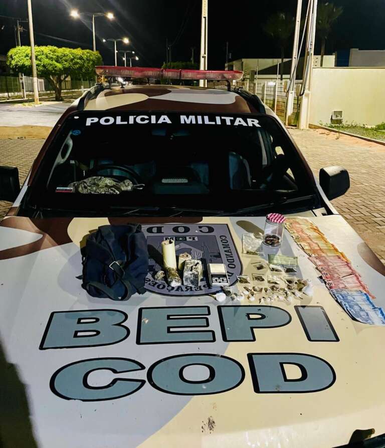 Mulher é presa pela PMCE por tráfico de drogas em Jericoacoara