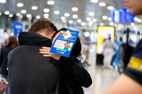 Recepção humanizada: Sedih integra operação de acolhida a brasileiros repatriados dos Estados Unidos