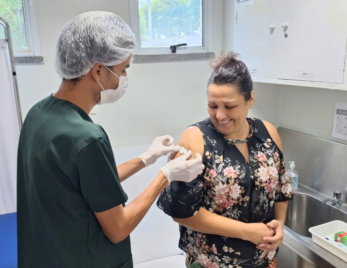 Com quase um ano de funcionamento, Crie do HRC amplia acesso a vacinas para população com condições especiais de saúde na região do Cariri