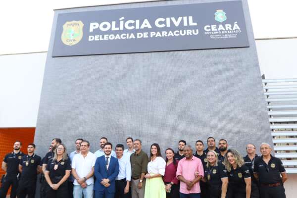Governo do Ceará entrega Delegacia e Rodoviária em Paracuru