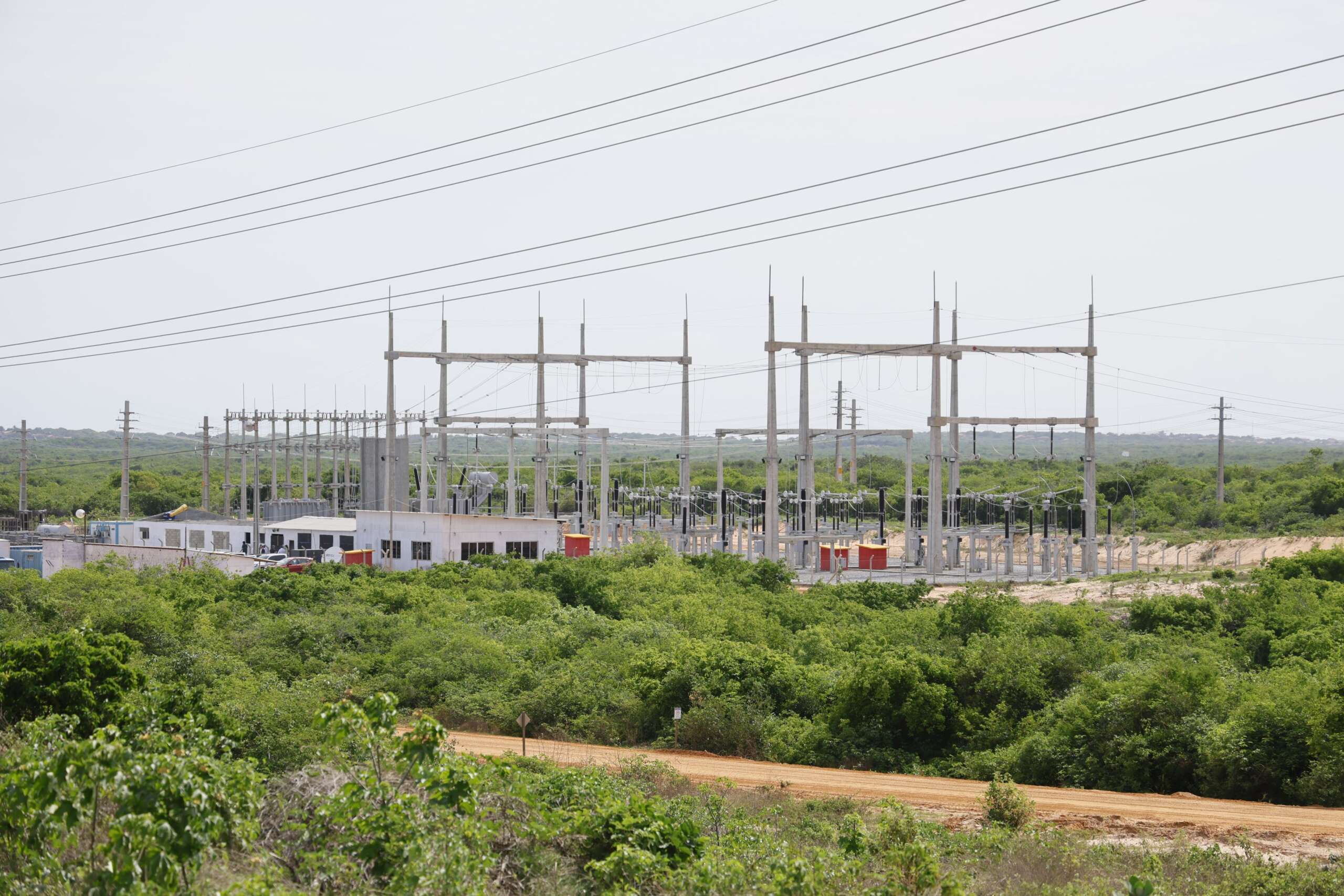 Com expectativa de incremento de mais de R$ 2 bilhões no PIB, usina de energia eólica é inaugurada em Icapuí