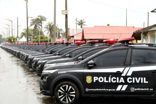Governo do Ceará entrega mais 155 viaturas para atuação da Polícia Civil em todas as regiões do estado