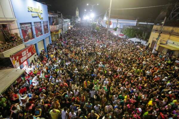 Carnaval 2025 no Ceará: a expectativa é que feriado movimente R$ 744,2 milhões na economia do estado