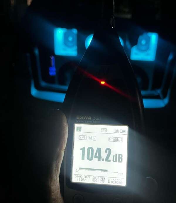 PMCE encerra festa e captura proprietário de paredão de som em Fortaleza