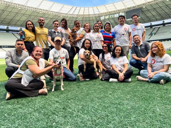 22 animais foram adotados na I Feira de Adoção de Animais da Arena Castelão