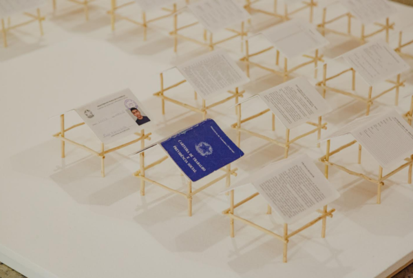 Roda de conversa sobre trabalho de arte compõe a programação da exposição Brasileirismo promovida pelo Sobrado