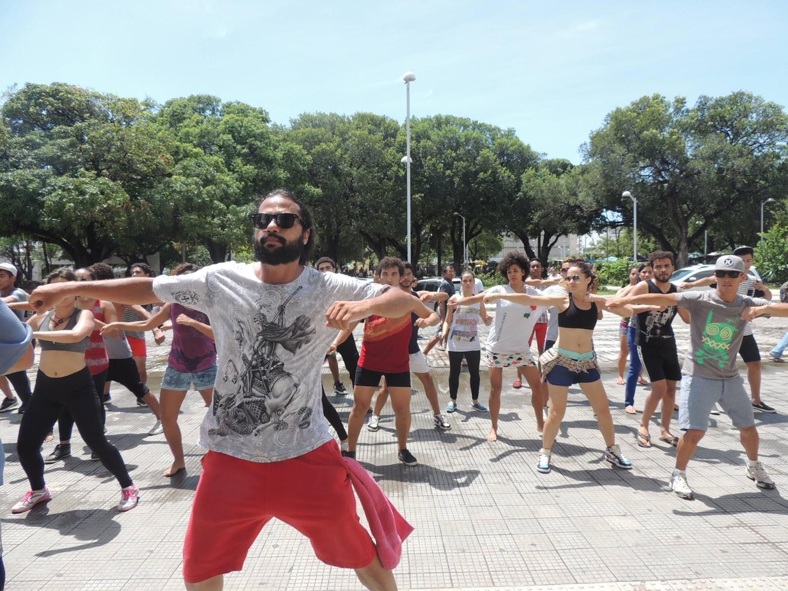 Projeto Estouro Cultural promove aulão de dança de rua na Praça do Ferreira