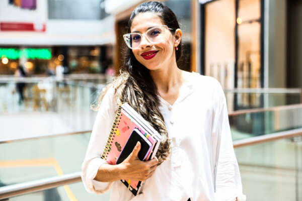 Ex-beneficiários de programas sociais, jovens se qualificam e ganham o mercado formal