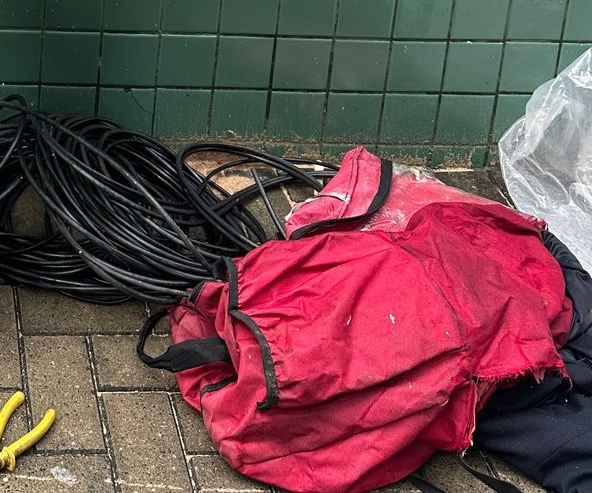 Mulher suspeita de furtar fios é presa pela Polícia Militar na Aldeota