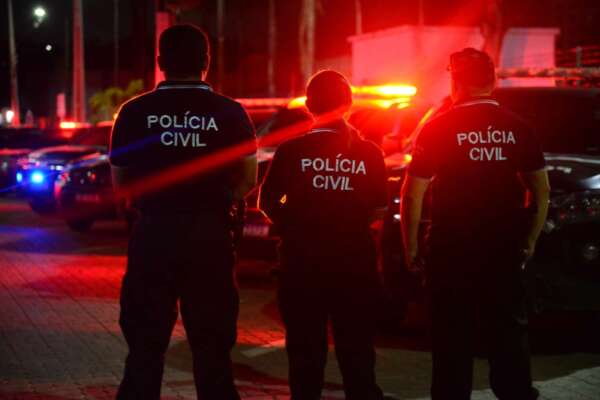PCCE prende dois homens por homicídio e tráfico de drogas durante ações em Fortaleza