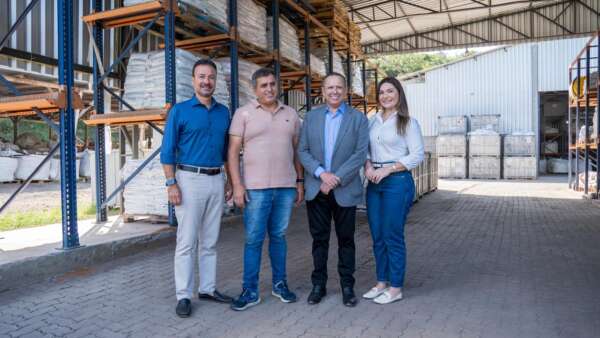 SDE e Adece visitam indústria de reciclagem de borracha no Rio Grande do Sul