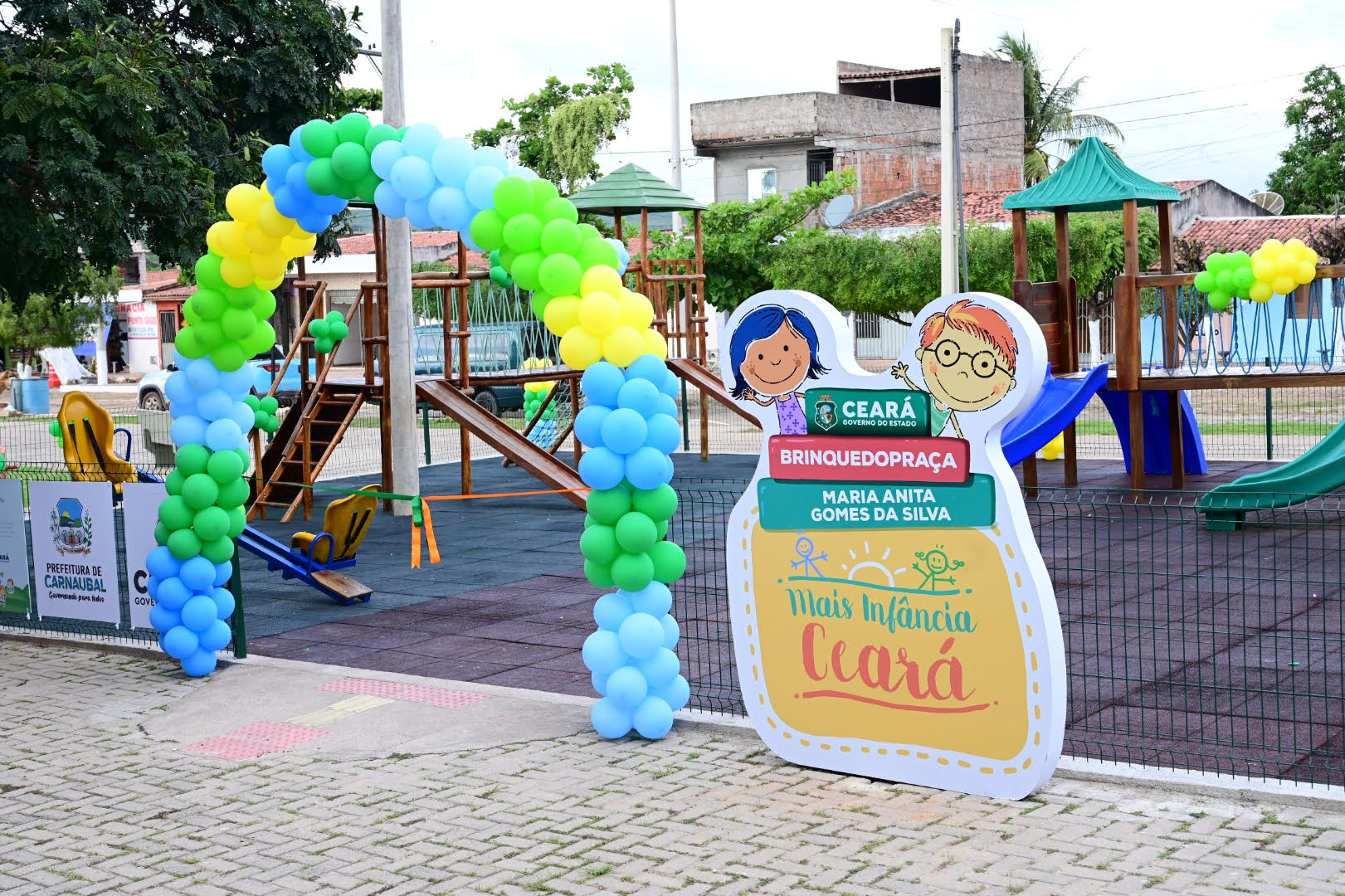 Carnaubal celebra inauguração de brinquedopraça e amplia opções de lazer