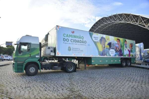 Caminhão do Cidadão oferta serviços em Fortaleza, Crateús, Poranga e Jaguaribe